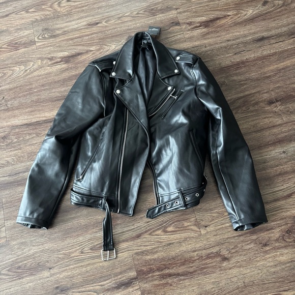 Forever 21 Black Faux Leather Jacket - Picture 3 of 6
